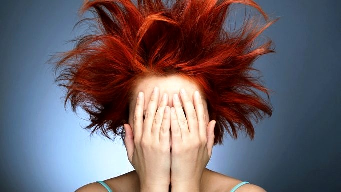Die 9 Häufigsten Ursachen Für Haarausfall Bei Frauen über 50