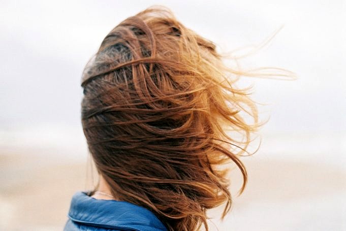 Natürliche Wege Zu Dünnem Haar In 9 Schritten